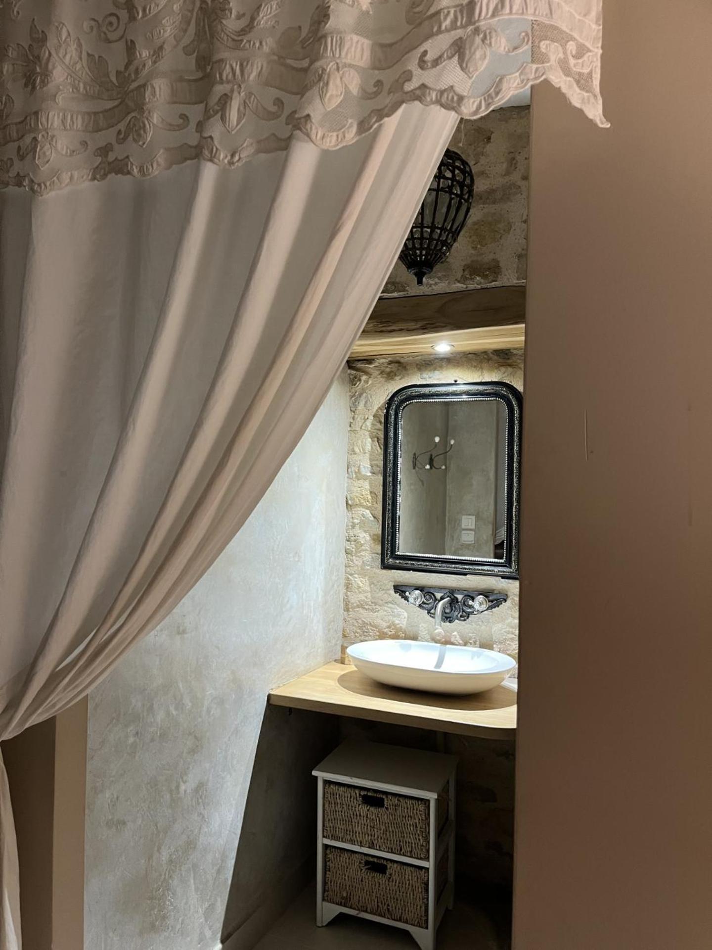 Le Logis D'Hortense Vic-le-Comte Εξωτερικό φωτογραφία